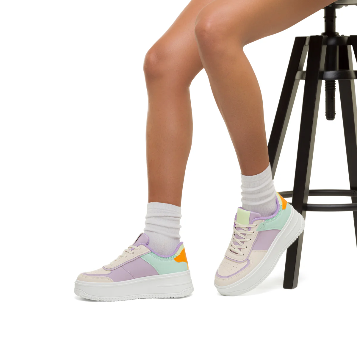 Sneakers lilla e verde chiaro da donna con maxi-suola Lora Ferres - Image 7