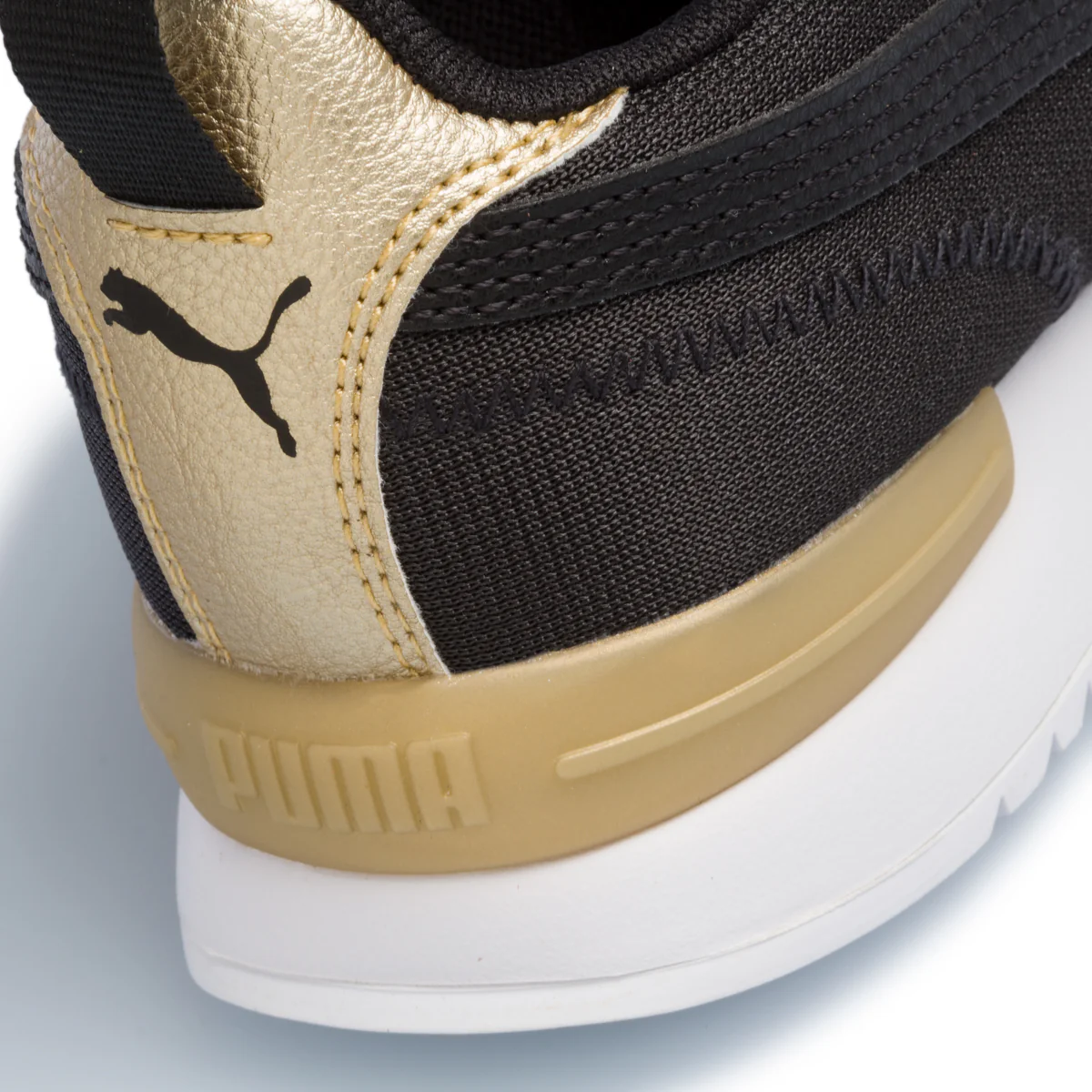 Sneakers nere con dettaglio laminato Puma R78 - Image 7