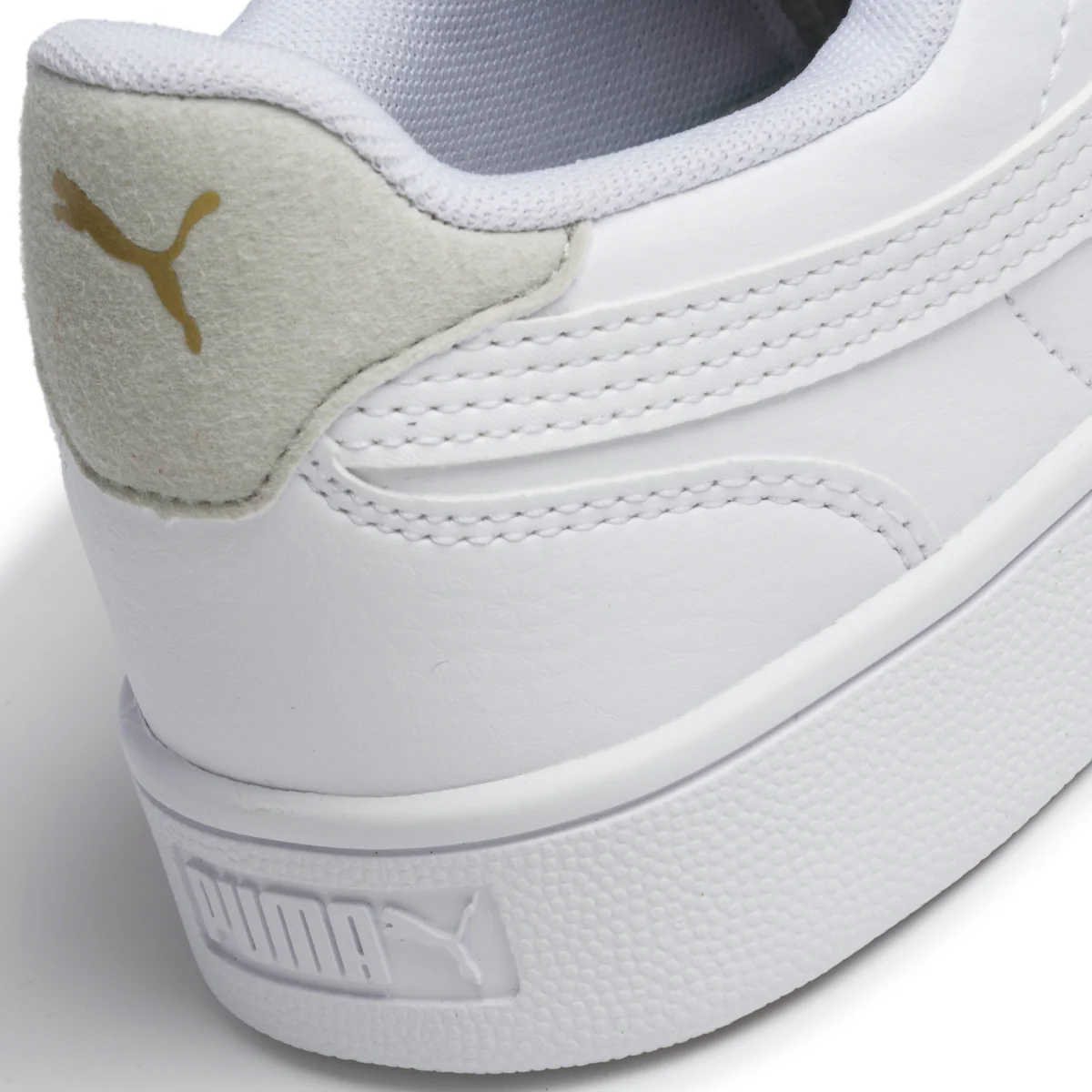 Sneakers bianche con logo oro Puma Shuffle Jr - Image 7