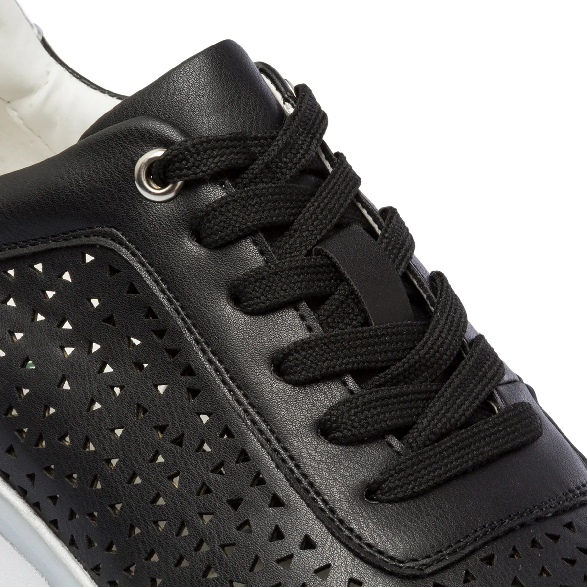 Sneakers nere da donna con dettagli traforati P Eco Friendly - Image 13