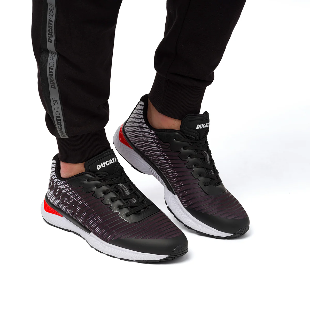 Sneakers nere da uomo con dettagli bianchi Ducati Balderico 3 - Image 3