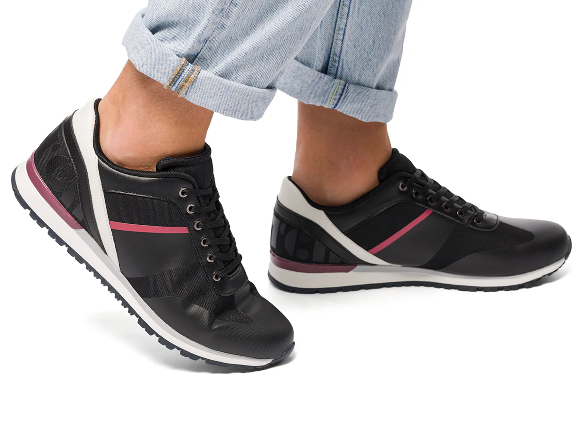 Sneakers nere da uomo con dettagli bianchi e rossi Riflessi Urbani