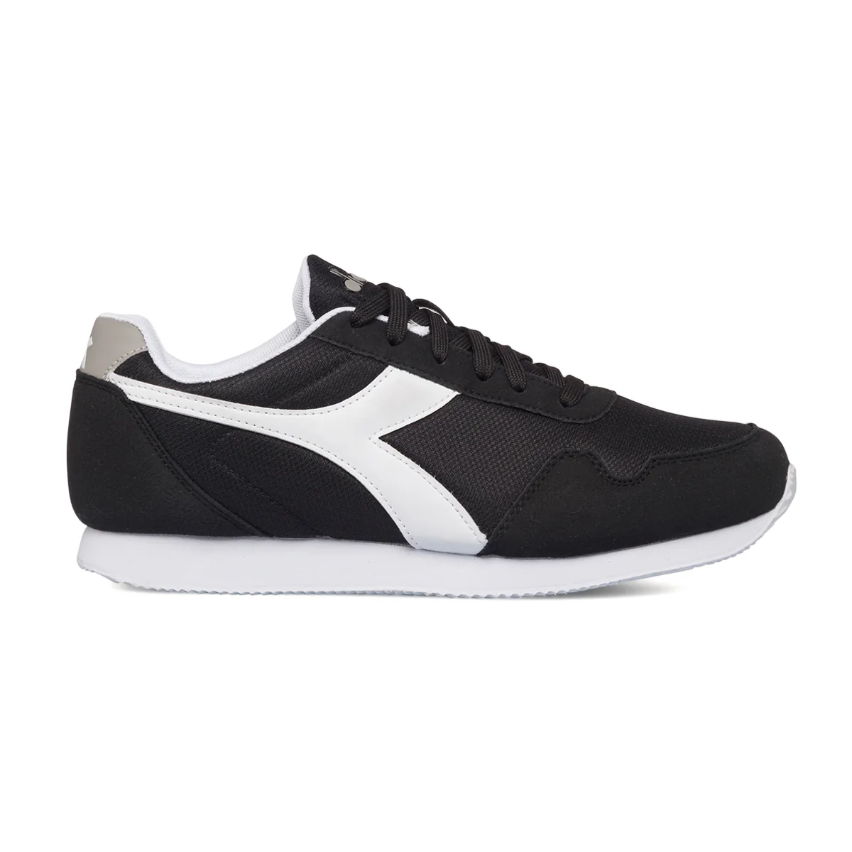 Sneakers nere da uomo con logo laterale Diadora Simple Run