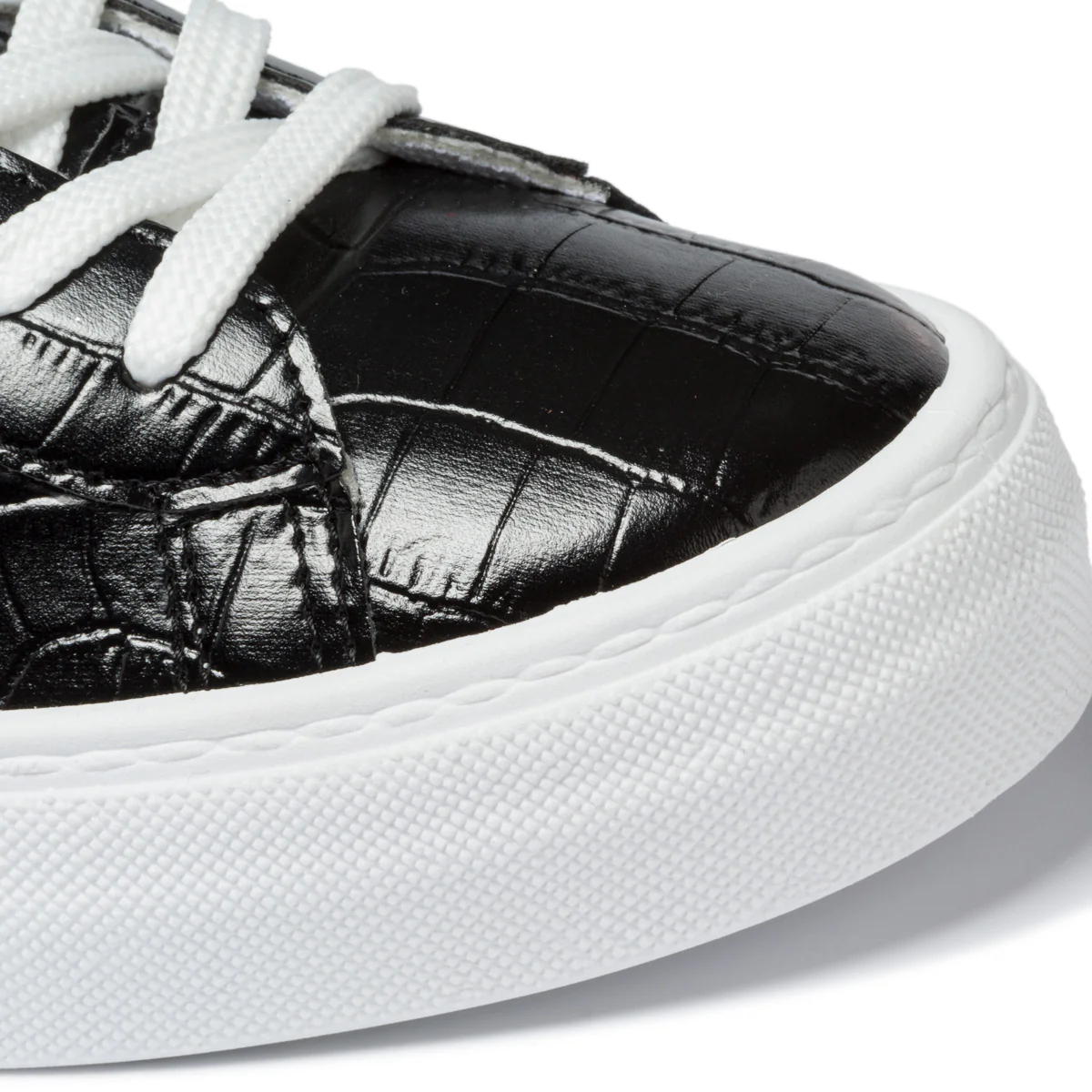 Sneakers nere effetto squamato con lacci bianchi Lora Ferres - Image 5