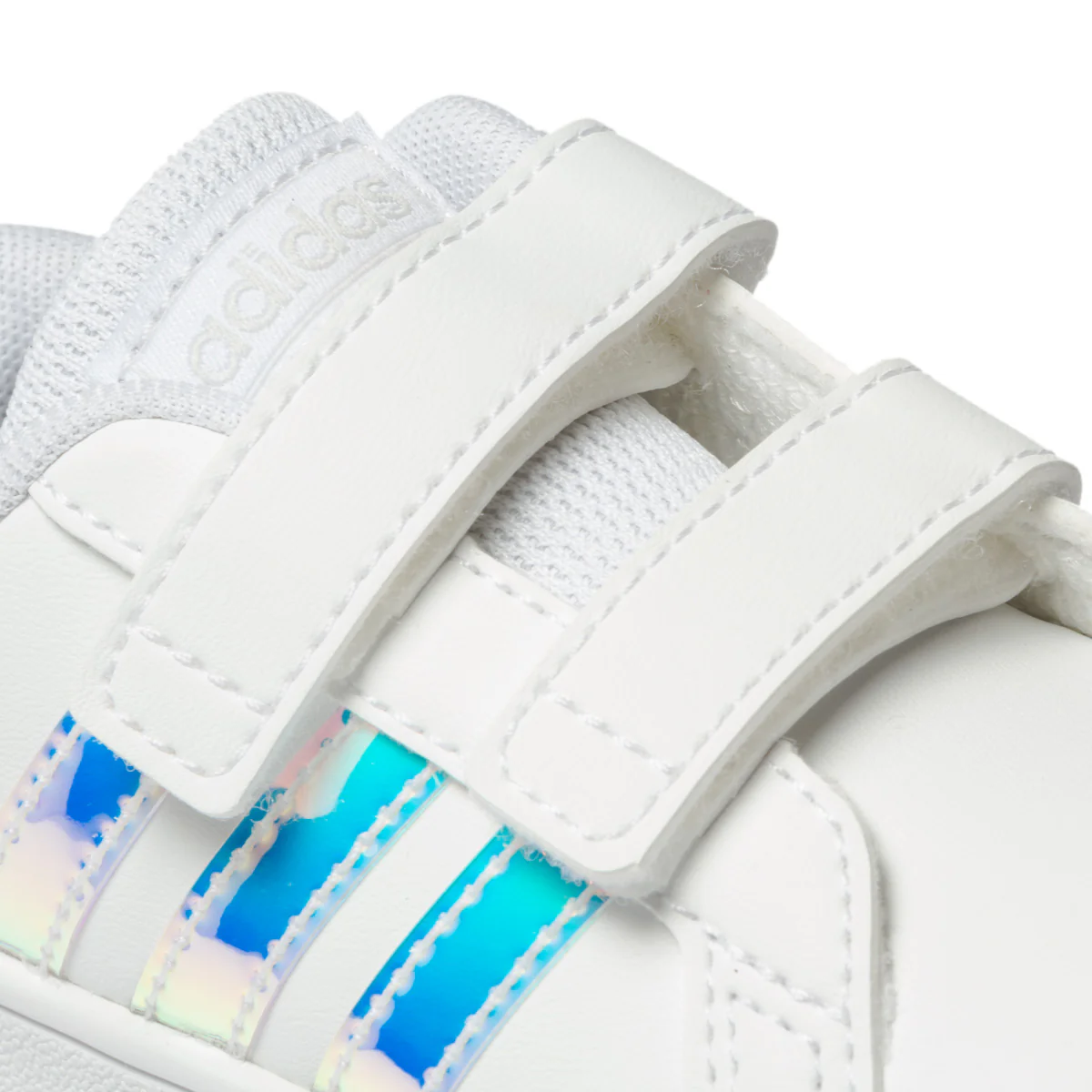 Sneakers primi passi bianche con strisce laminate adidas Grand Court - Image 6