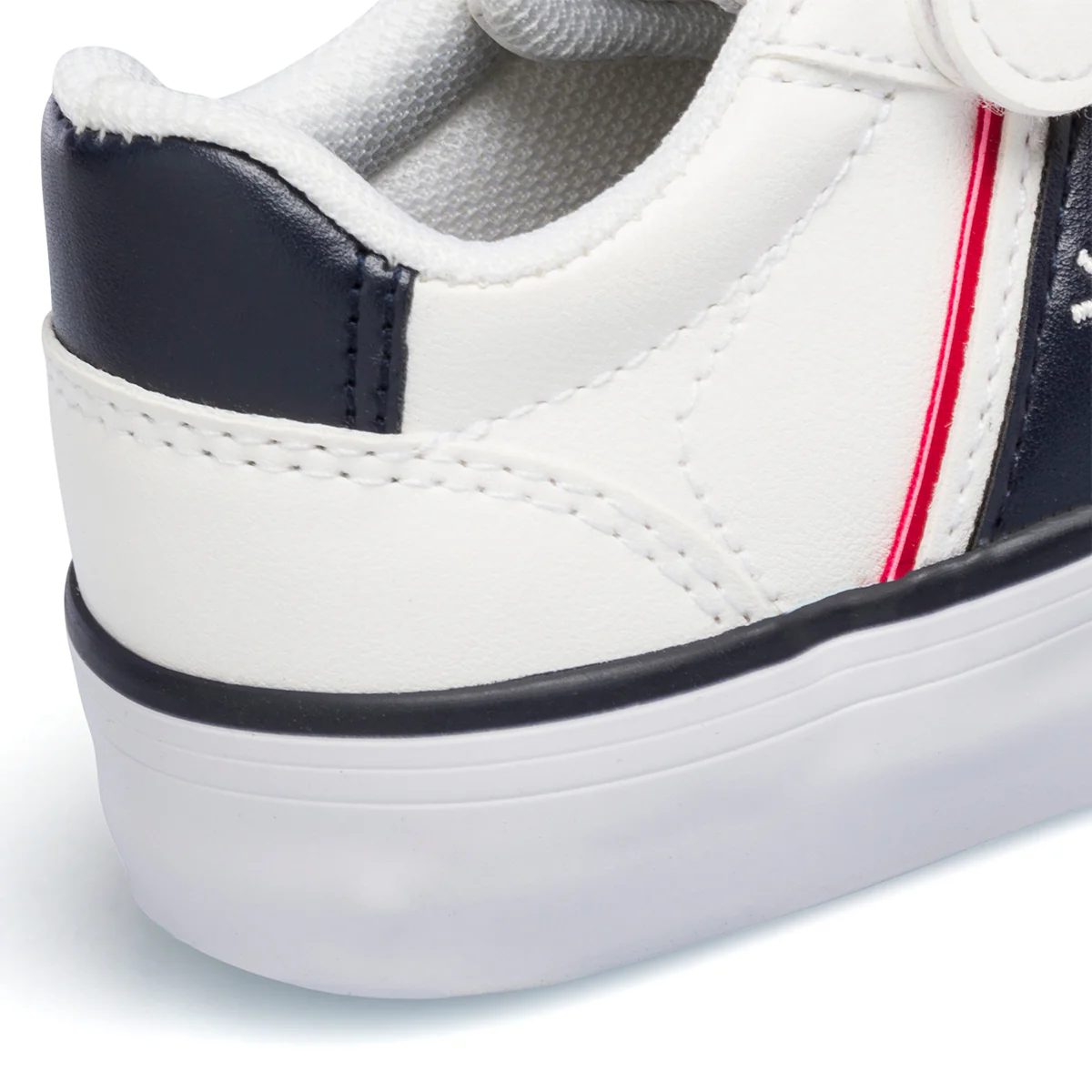 Sneakers primi passi bianche da bambino con dettaglio blu sul tallone Benetton Crispy Ltx - Image 7