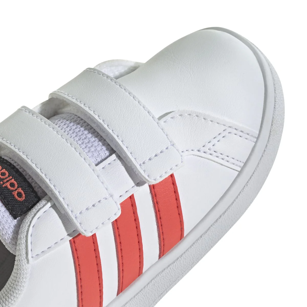 Sneakers primi passi bianche da bambino con strisce laterali rosse adidas Grand Court 2.0 CF - Image 8