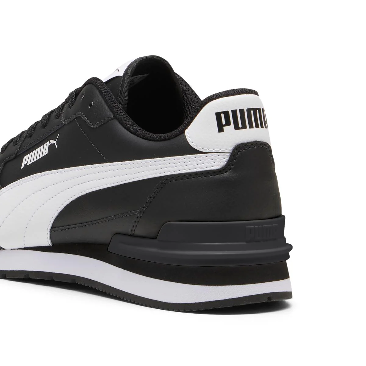 Sneakers retro da Uomo nere con inserti bianchi Puma Runner v4 - Image 5