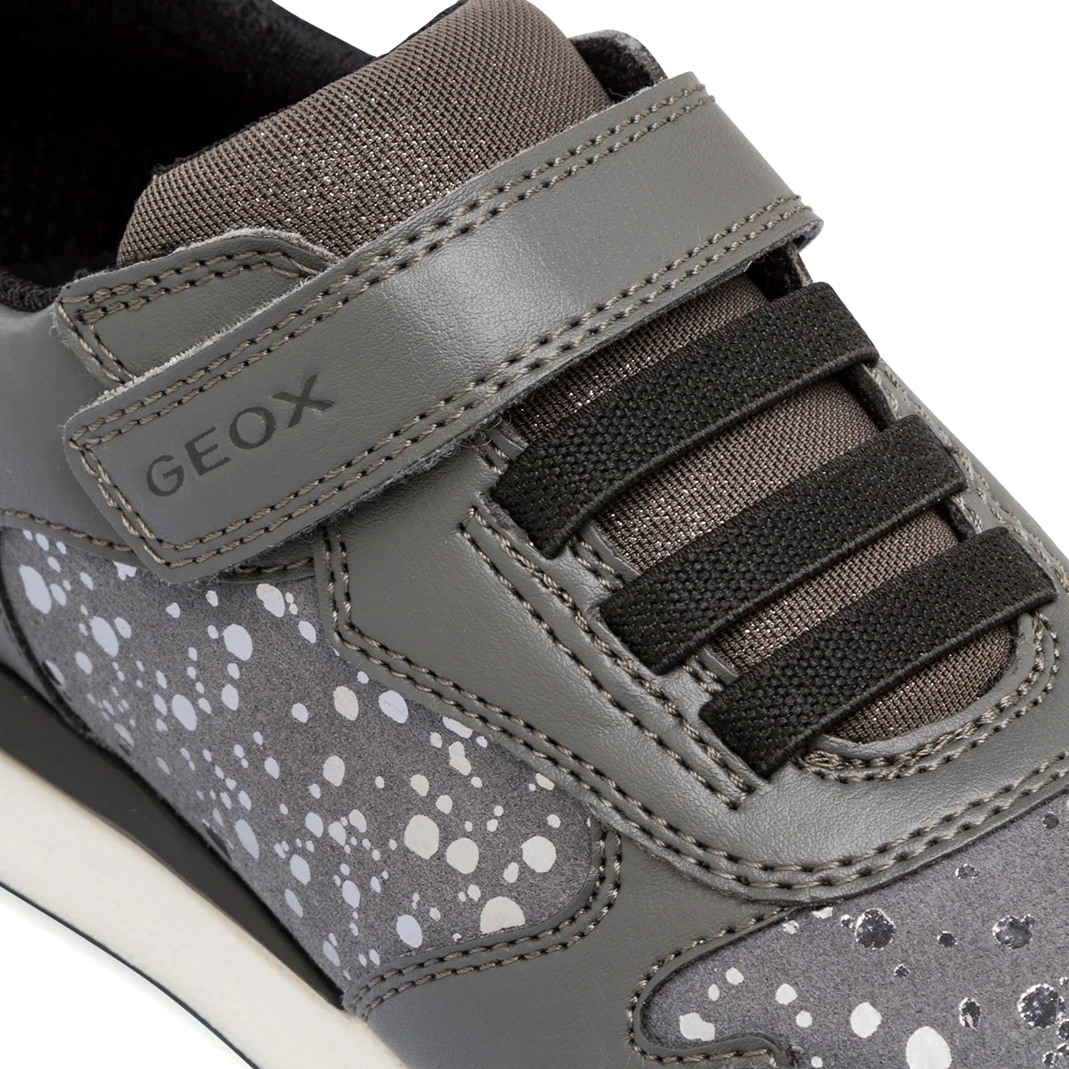 Sneakers traspiranti grigie da ragazza con dettagli metallizzati Geox - Image 5