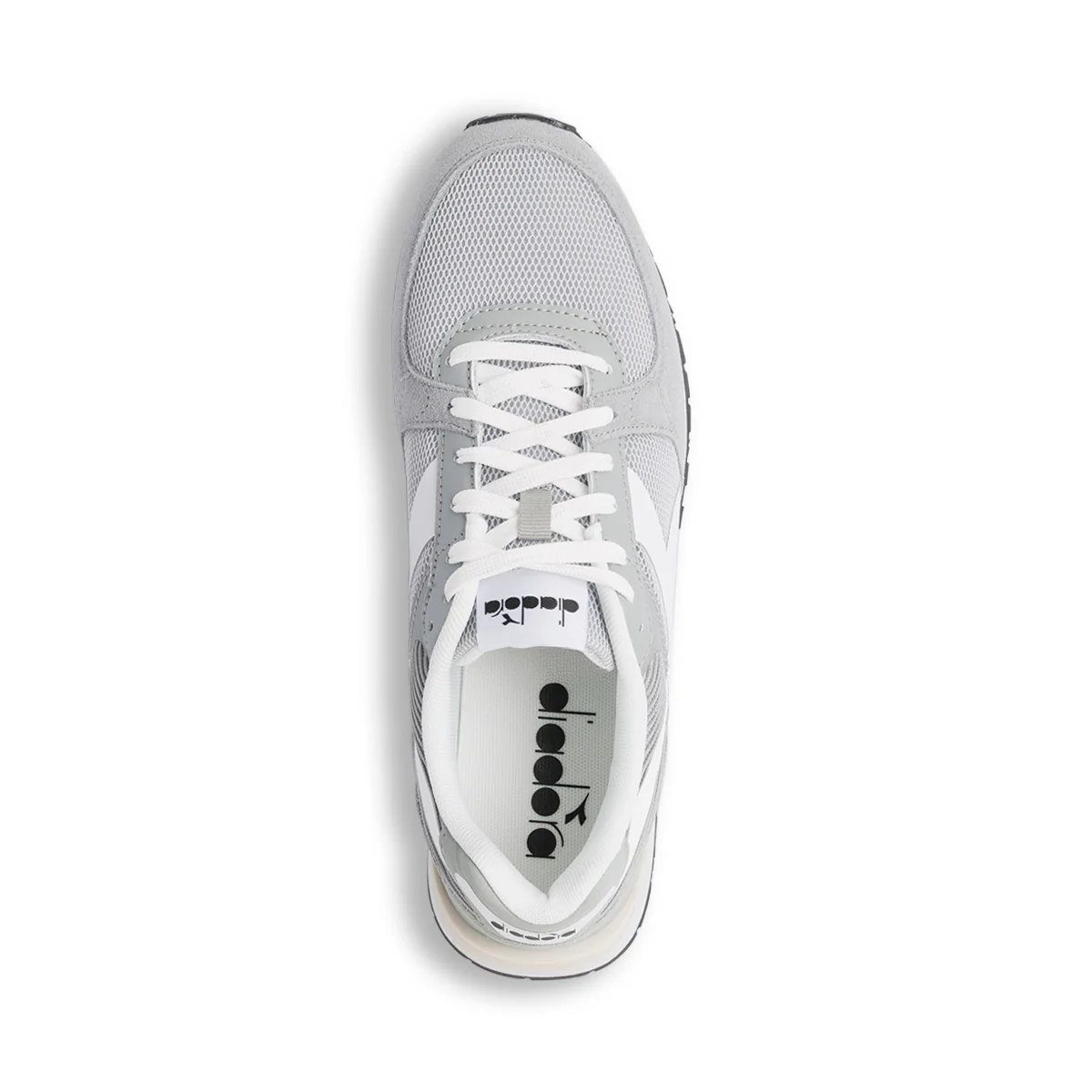 Sneakers uomo grigie e bianche in tessuto mesh con logo Diadora - Image 5