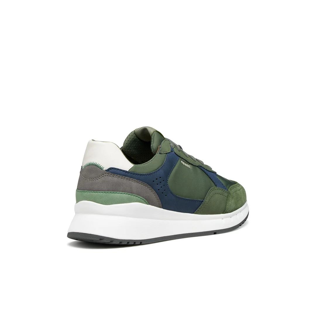 Sneakers verdi Uomo con suola traspirante effetto scamosciato Geox - Image 5