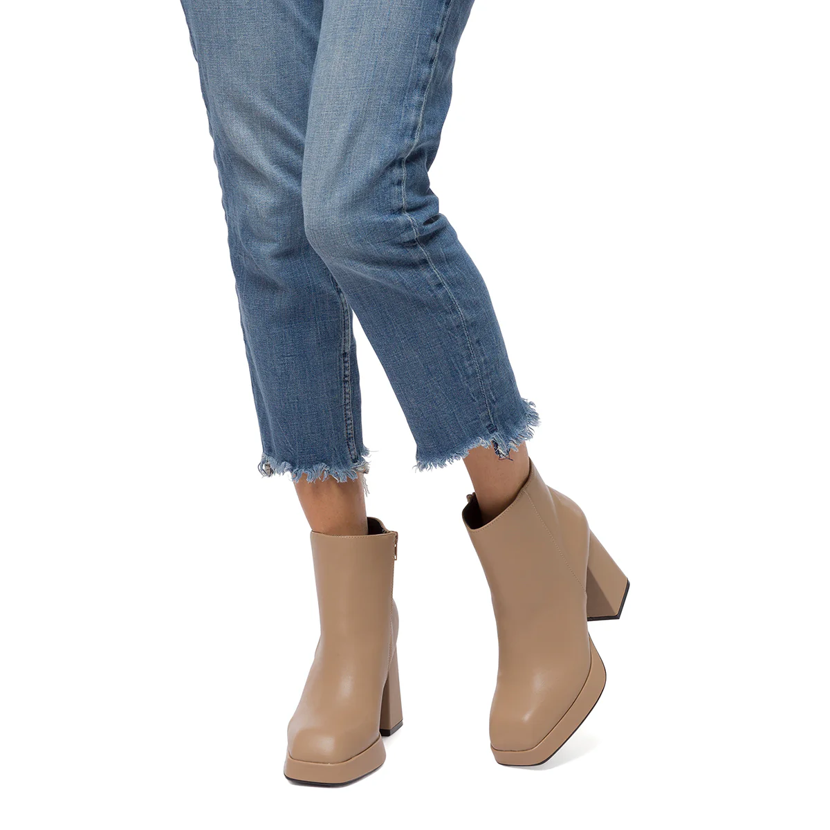 Stivaletti beige da donna con punta squadrata e tacco a blocco 9 cm  Swish Jeans - Image 4
