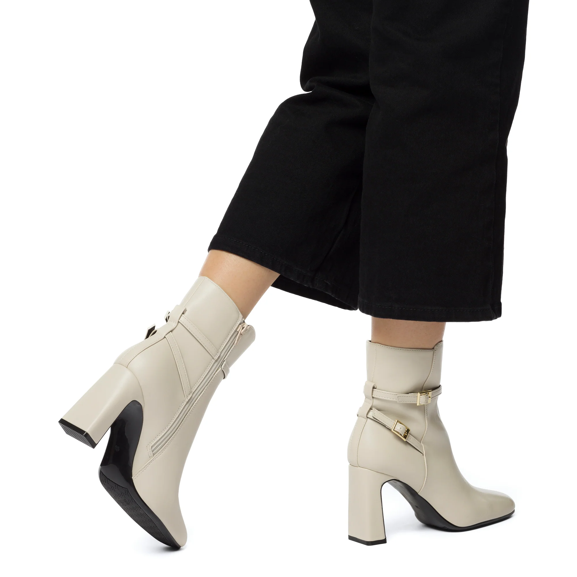 Stivaletti bianchi off-white da donna con doppio cinturino e tacco 9 cm Lora Ferres - Image 2