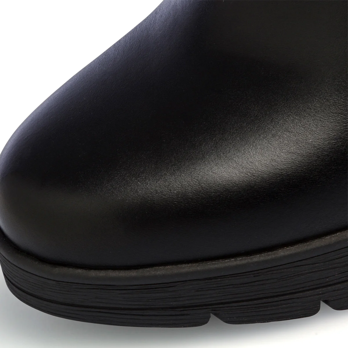 Stivaletti comfort neri con tacco 9 cm e piccole borchie P Soft - Image 7