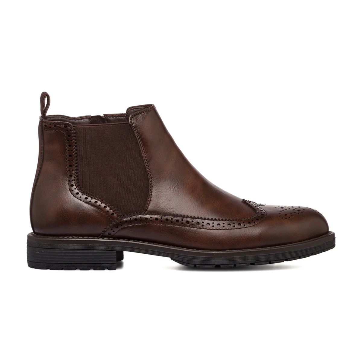 Stivaletti eleganti da uomo marroni con dettagli brogue Riflessi Urbani