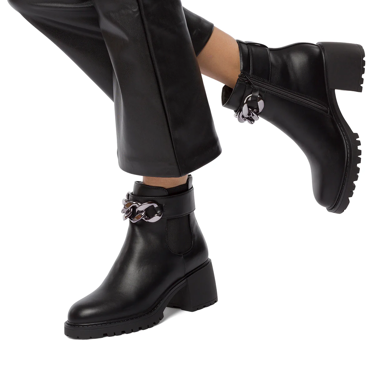 Stivaletti neri da donna con tacco 6 cm e maxi-catena Lora Ferres - Image 7