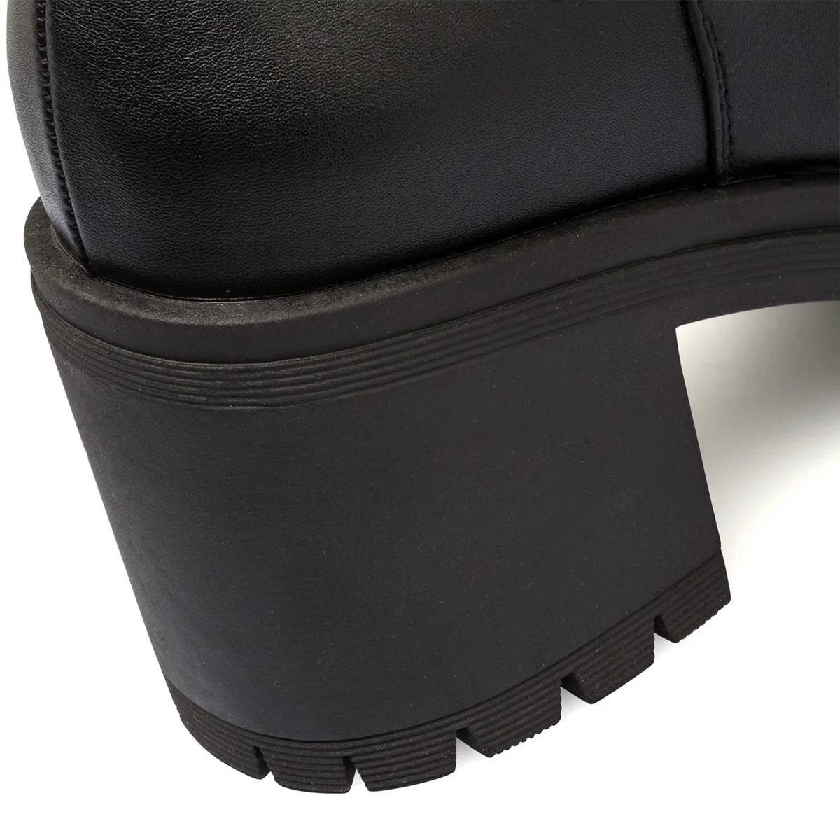Stivali alti neri da donna con tacco 8 cm e suola carrarmato Swish Jeans - Image 10