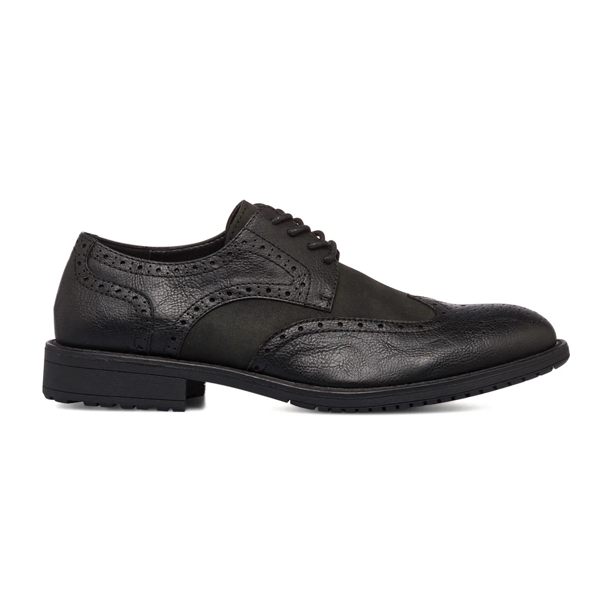 Stringate derby eleganti da uomo nere con dettagli brogue Riflessi Urbani