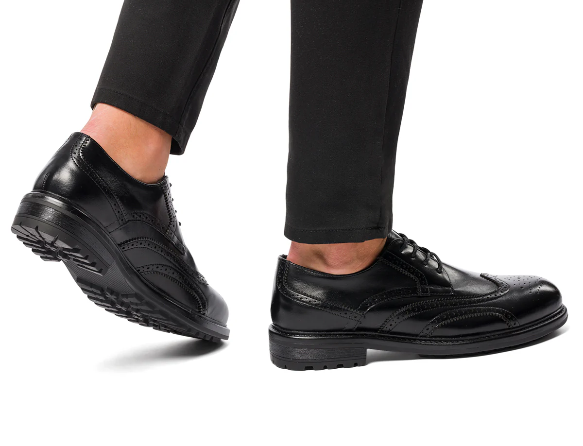 Stringate eleganti derby da uomo con allacciatura Derby e dettagli brogue Riflessi Urbani - Image 3
