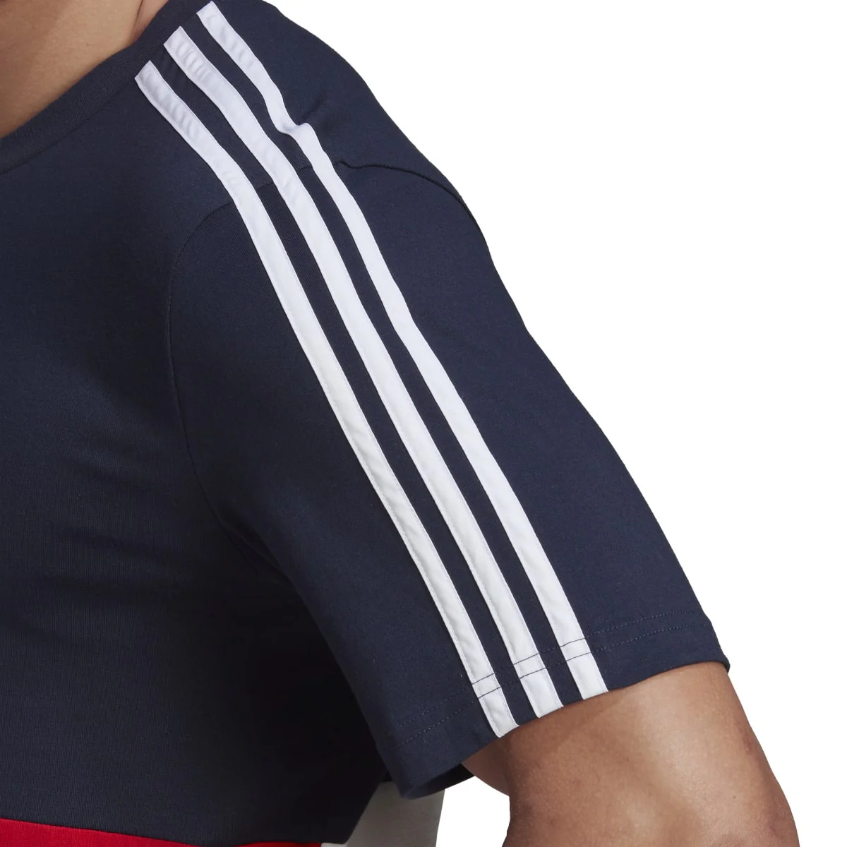 T-shirt blu e rossa da uomo adidas Essentials Colorblock - Image 5