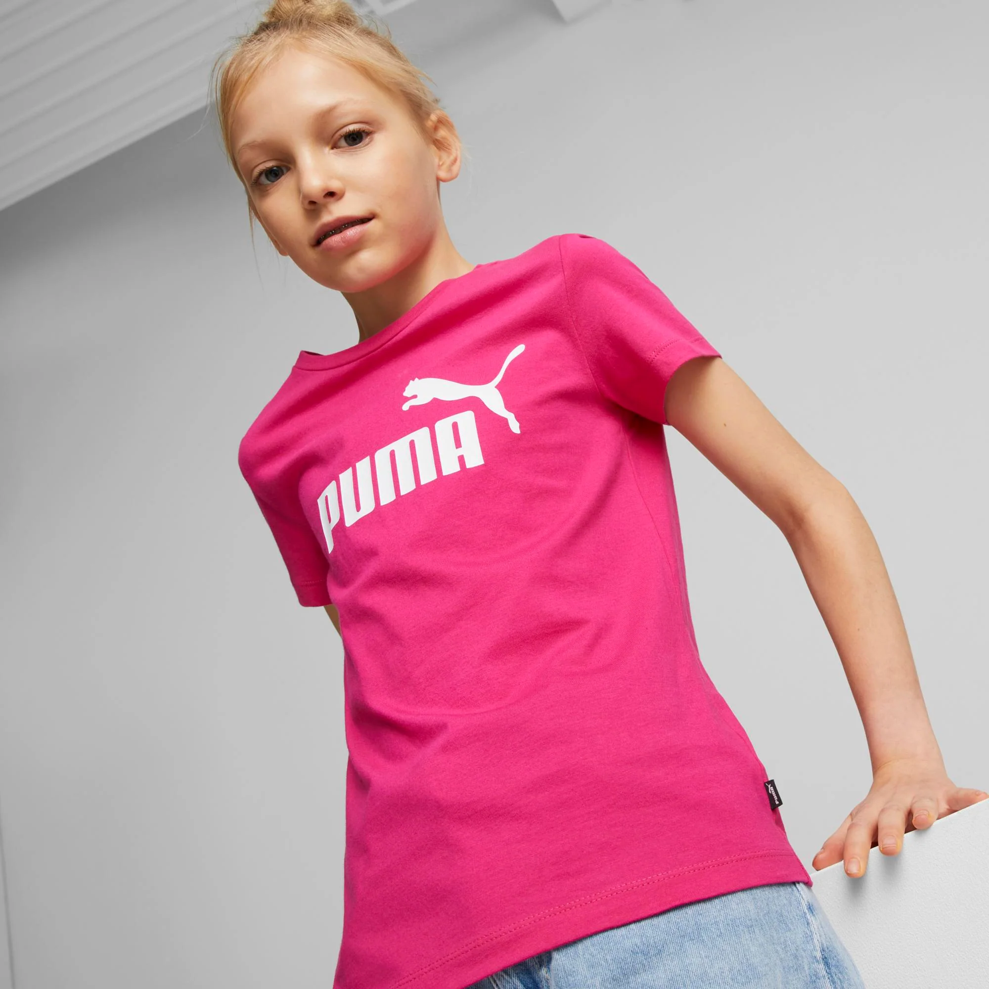 T-shirt fucsia da bambina Puma Essentials Youth