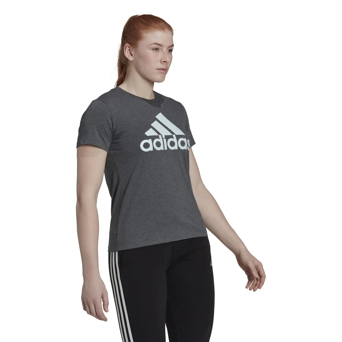 T-shirt grigia da donna adidas LOUNGEWEAR Essentials Logo - Image 3