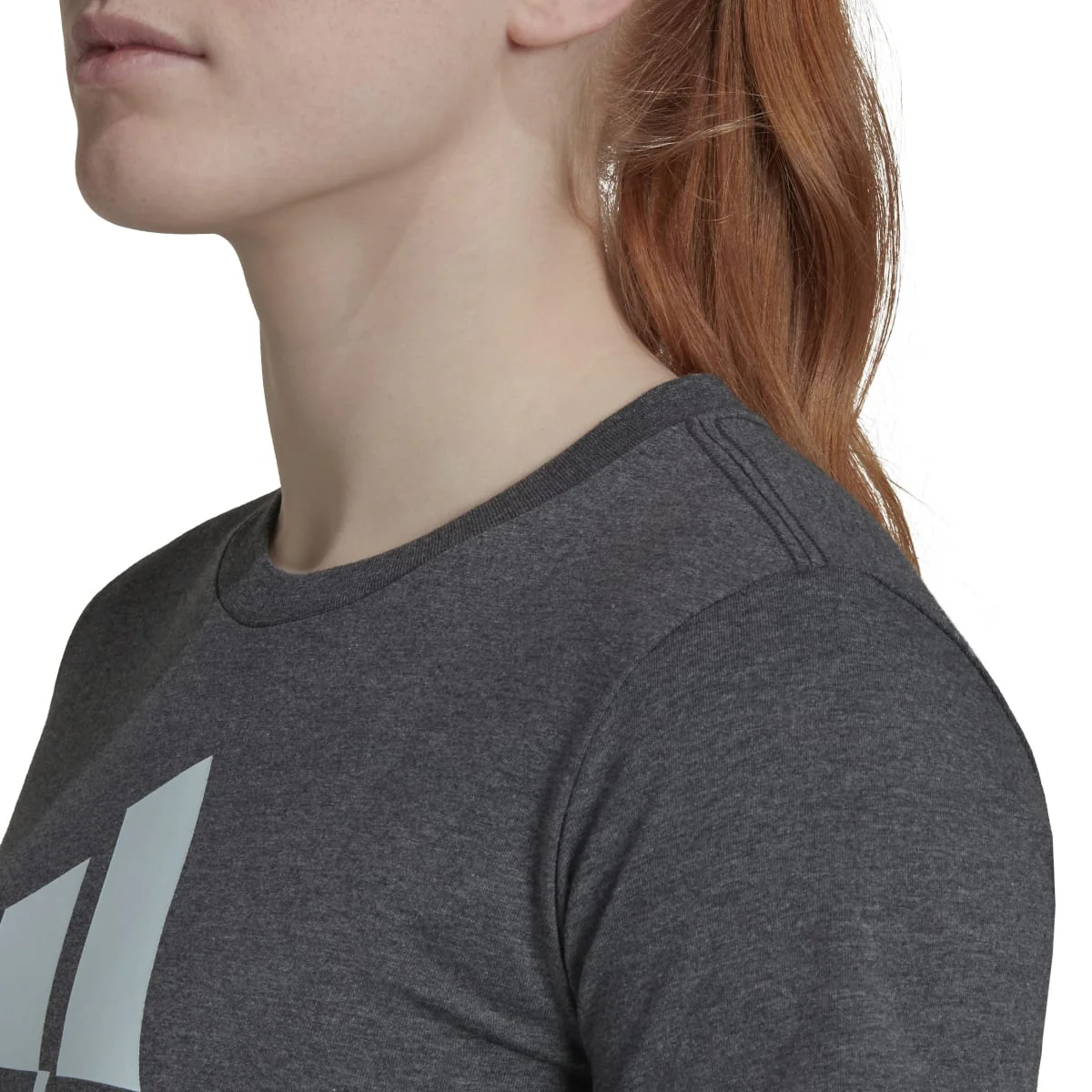 T-shirt grigia da donna adidas LOUNGEWEAR Essentials Logo - Image 5