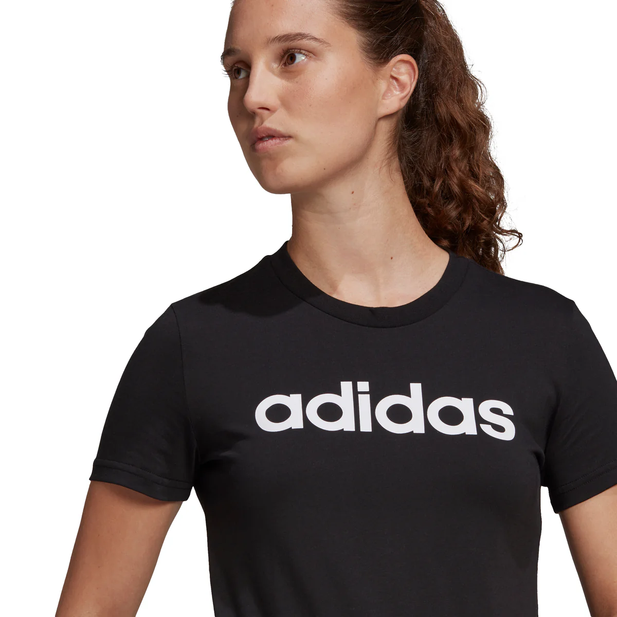 T-shirt nera da donna adidas LOUNGEWEAR Essentials Slim Logo - Image 4