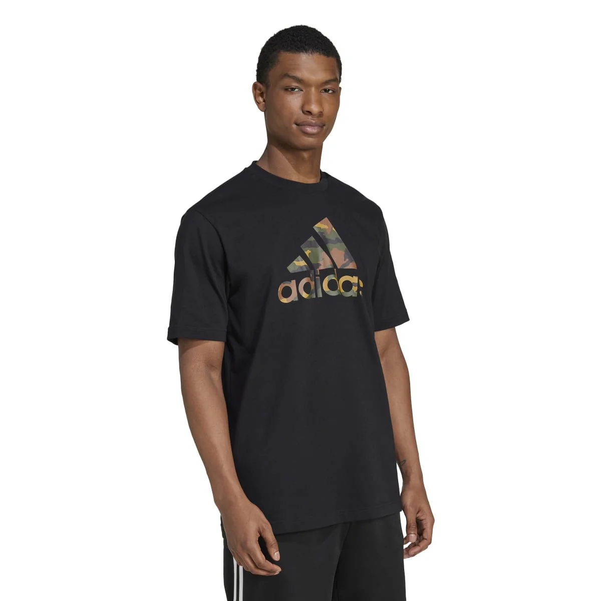 T-shirt nera da uomo Camo Badge of Sport Graphic adidas - Image 2