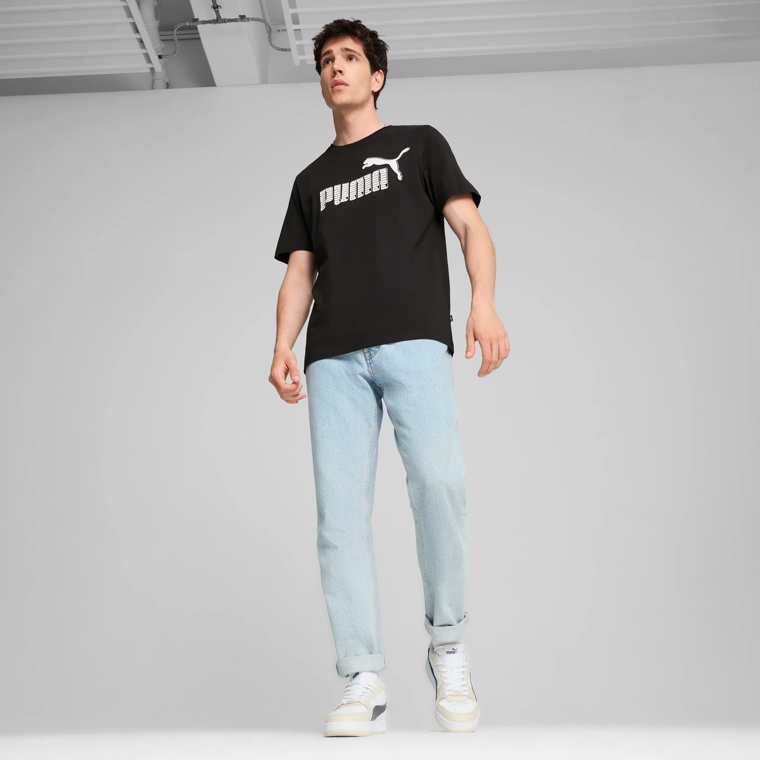 T-shirt nera da uomo con stampa logo Puma - Image 5