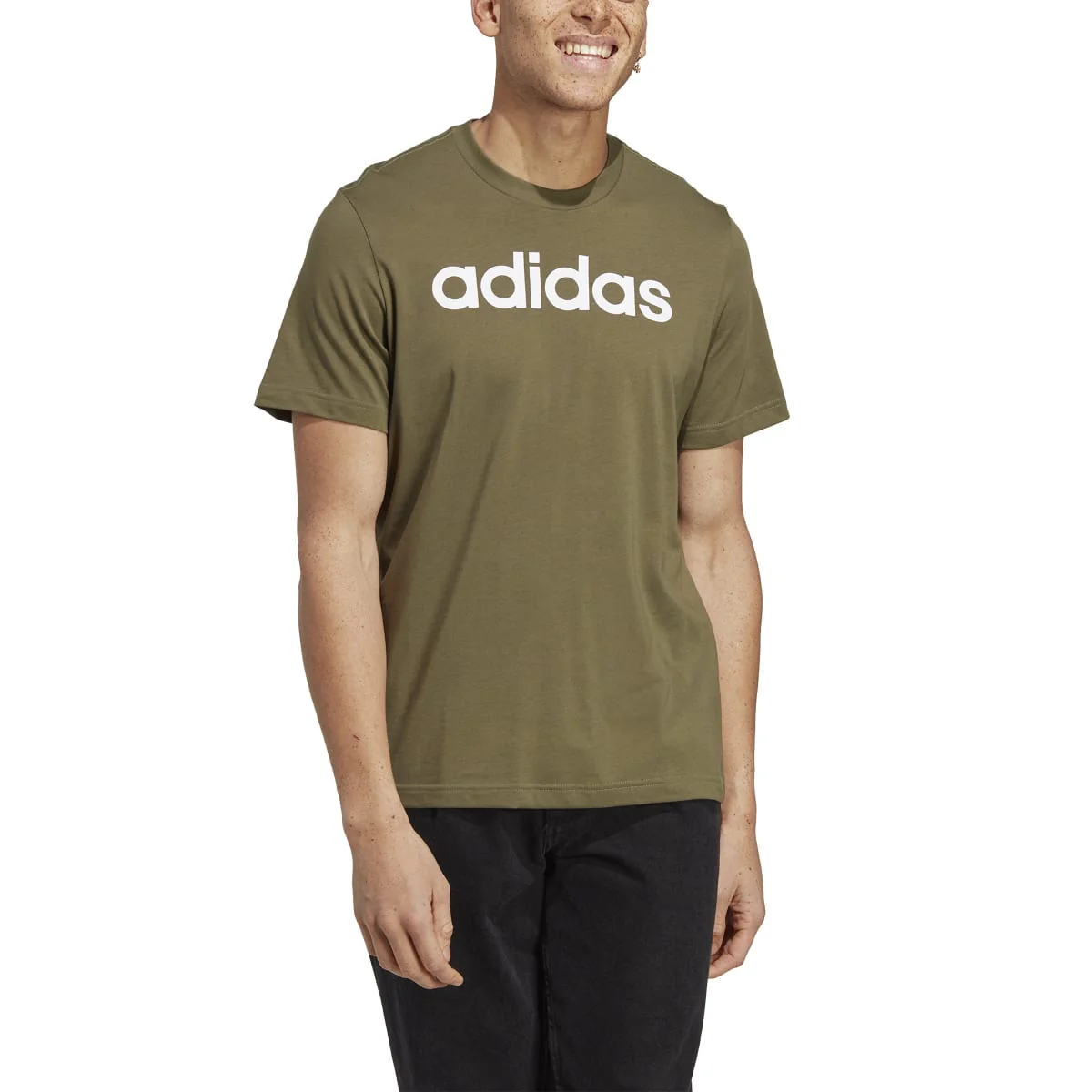 T-shirt verde da uomo con logo sul petto adidas Essentials Single Jersey Linear Embroidered Logo - Image 4