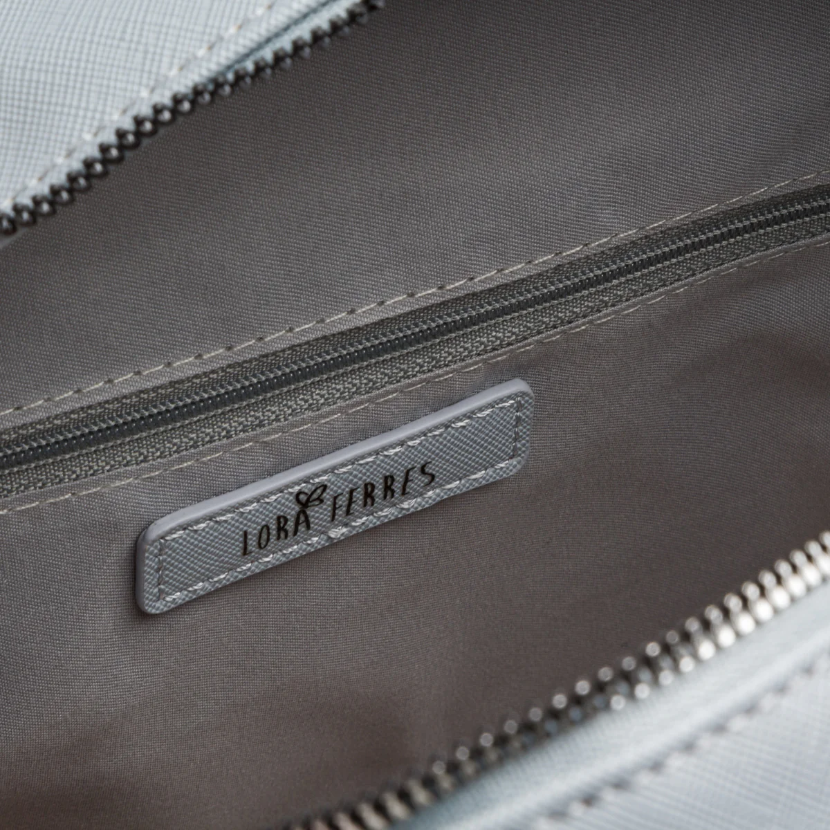 Zaino azzurro da donna con tasca esterna Lora Ferres - Image 3