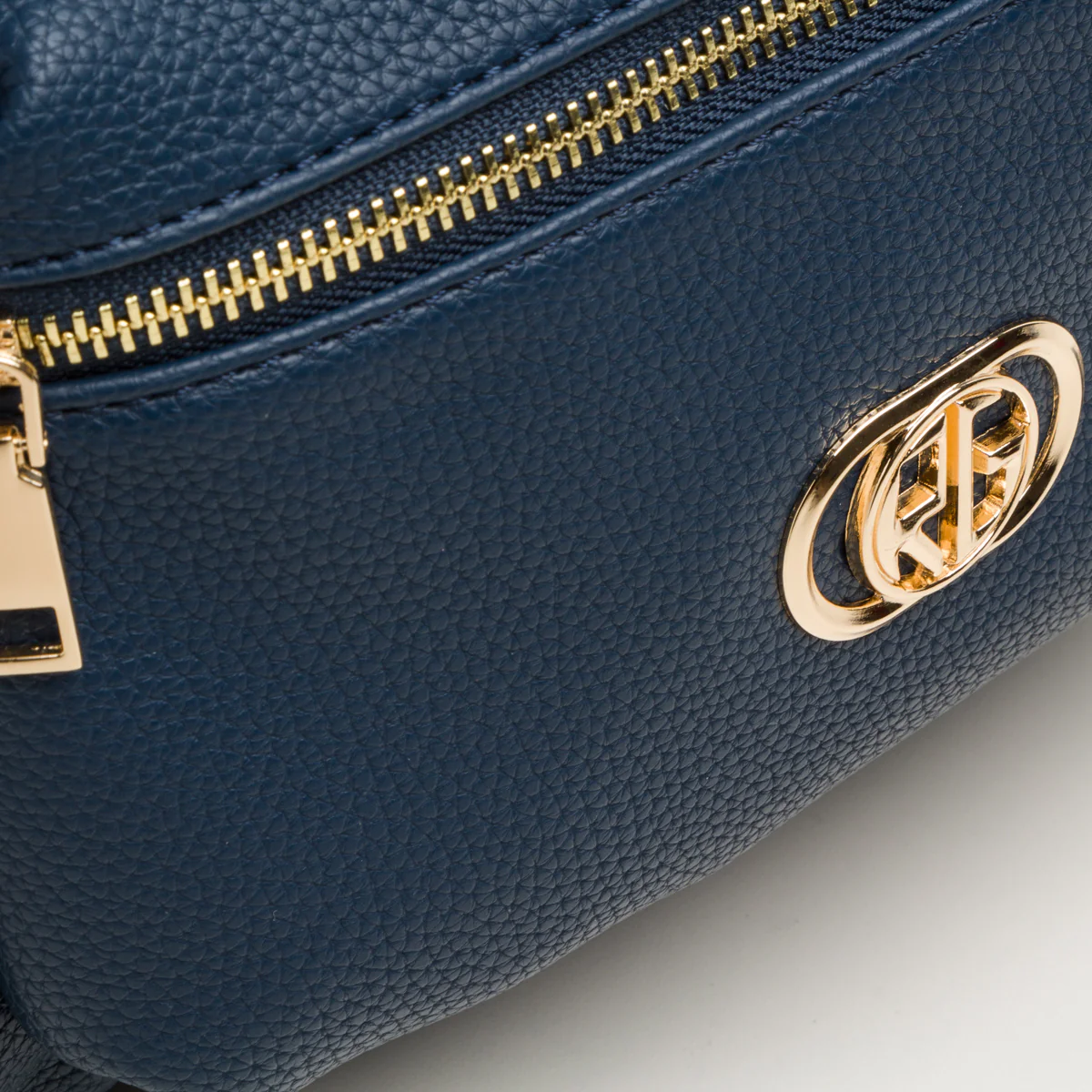 Zaino blu da donna con logo frontale Romeo Gigli Milano Cristy - Image 3