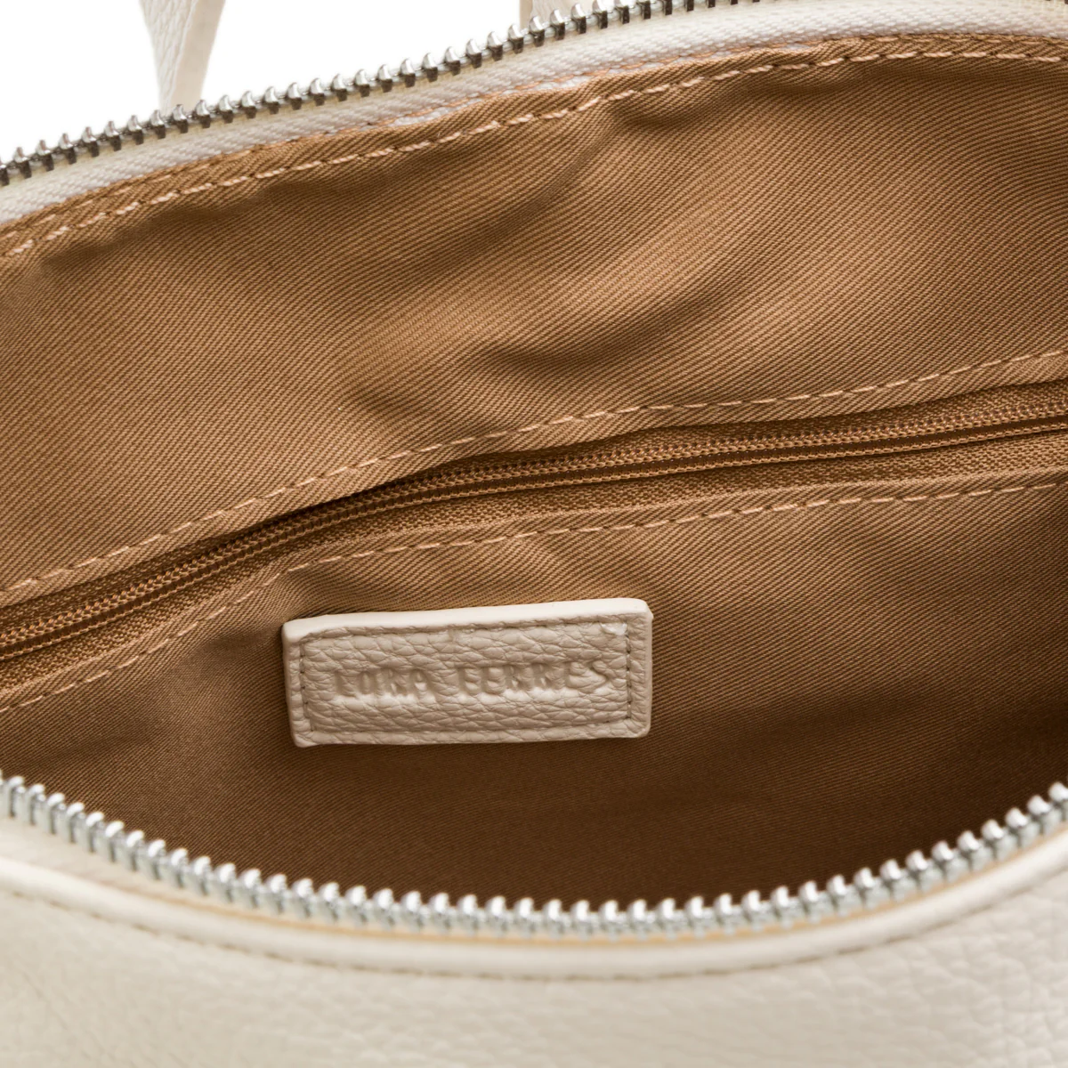 Zaino da donna bianco con tasche esterne e logo Lora Ferres - Image 4