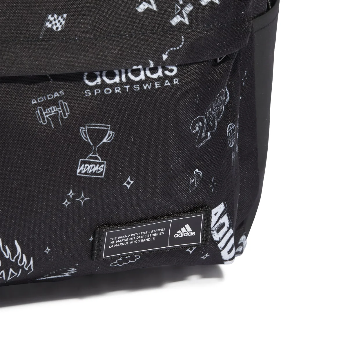 Zaino nero con logo e stampa a contrasto adidas Classic - Image 6