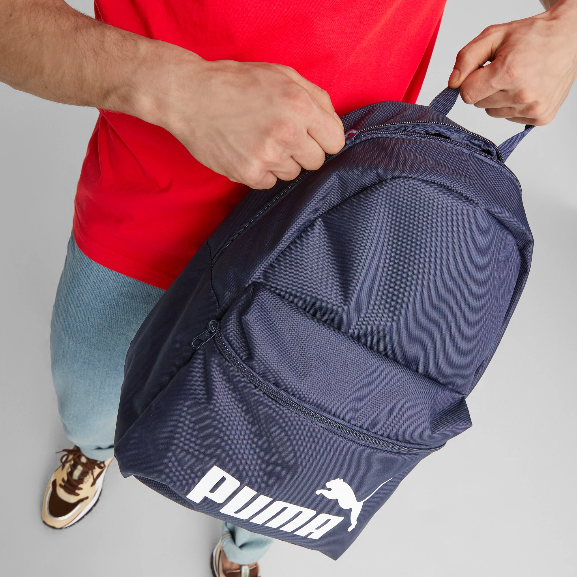 Zaino sportivo Puma blu navy con logo - Image 2